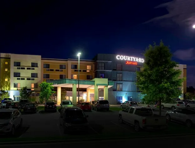 Courtyard Statesville Mooresville/Lake Norman hotel detail image 3