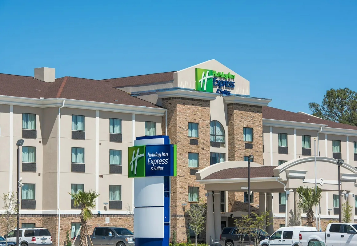 Holiday Inn Express & Suites Houston North - IAH Area by IHG hotel hero