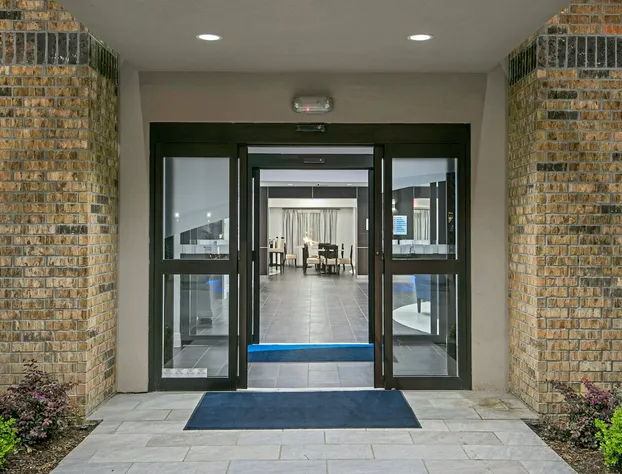 Holiday Inn Express & Suites Houston North - IAH Area by IHG hotel detail image 2