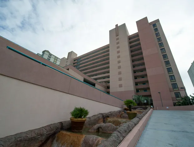 Sand Castle Resort by Patton Hospitality hotel detail image 3