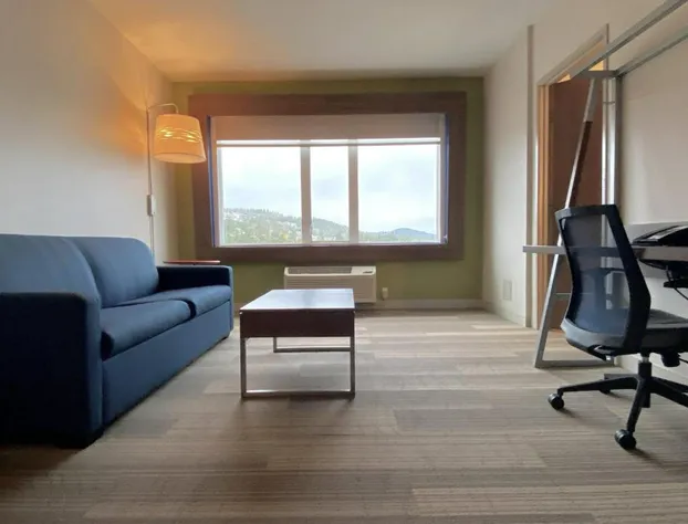 Holiday Inn Express & Suites Victoria - Colwood by IHG hotel detail image 3