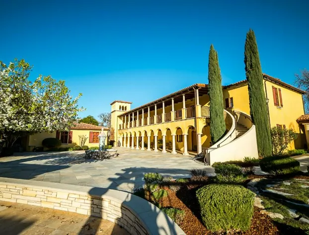 CaliPaso Winery hotel detail image 2