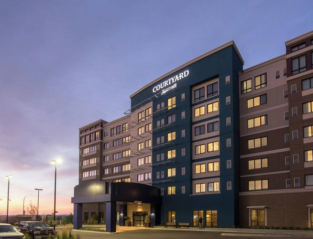 Courtyard by Marriott Calgary South hotel detail image 2
