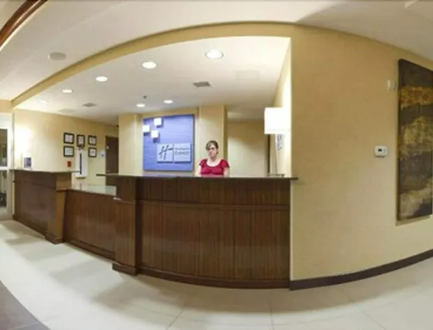 Holiday Inn Express Hotel & Suites LAMAR by IHG hotel detail image 4