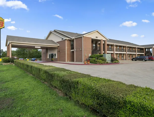 Super 8 by Wyndham Mount Vernon hotel detail image 1