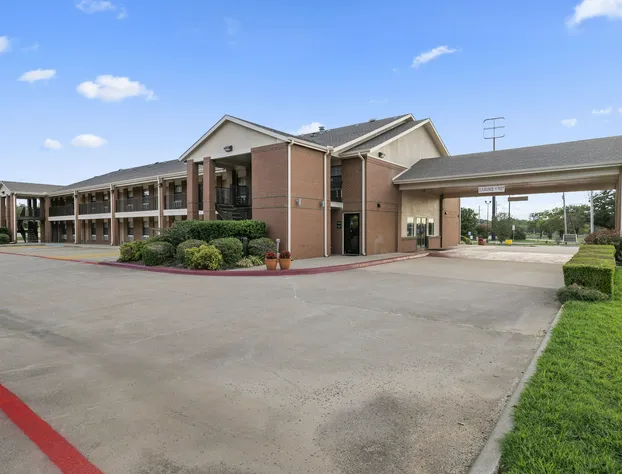 Super 8 by Wyndham Mount Vernon hotel detail image 3