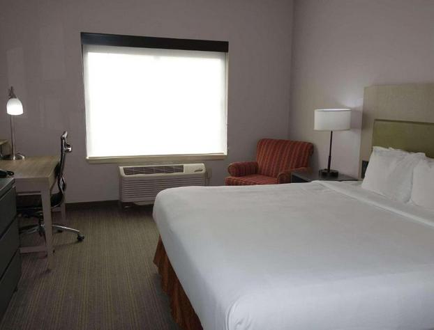 Country Inn & Suites by Radisson, Round Rock, TX hotel detail image 3
