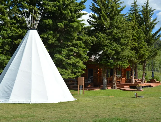 Hatchet Resort hotel detail image 1