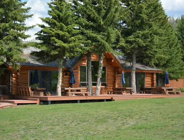 Hatchet Resort hotel detail image 2