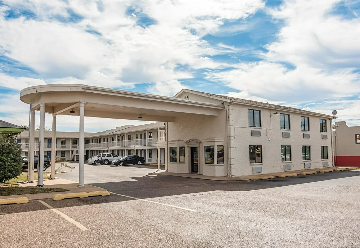Motel 6 Texarkana, AR hotel hero
