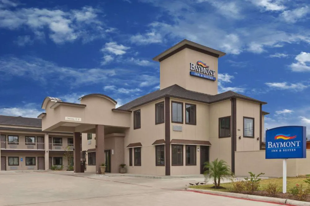 Baymont by Wyndham Bryan College Station hotel hero