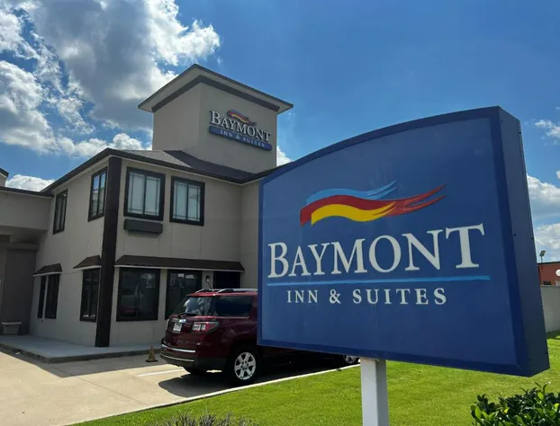 Baymont by Wyndham Bryan College Station hotel detail image 2