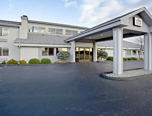 AmericInn by Wyndham Bay City hotel detail image 2