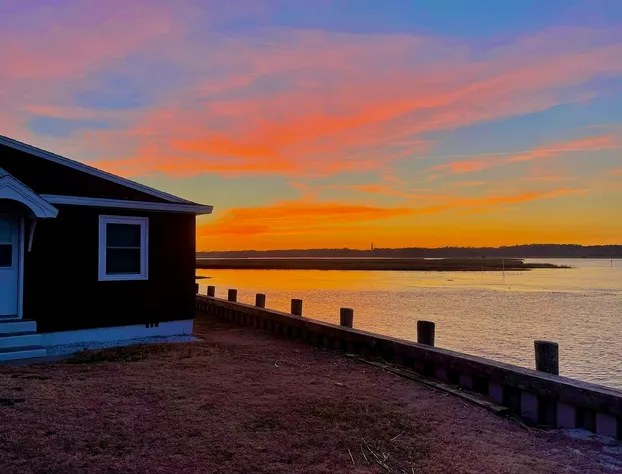 Snug Harbor Marina and Hotel hotel detail image 3