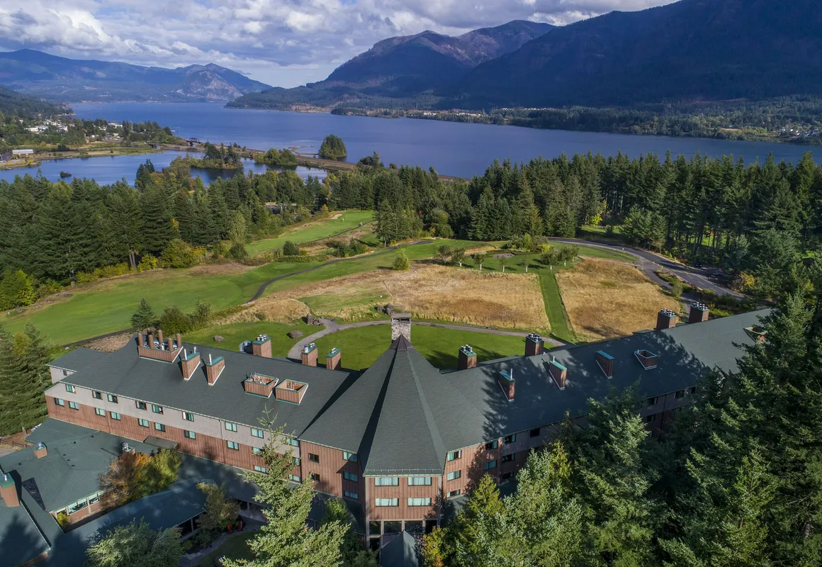 Skamania Lodge hotel hero