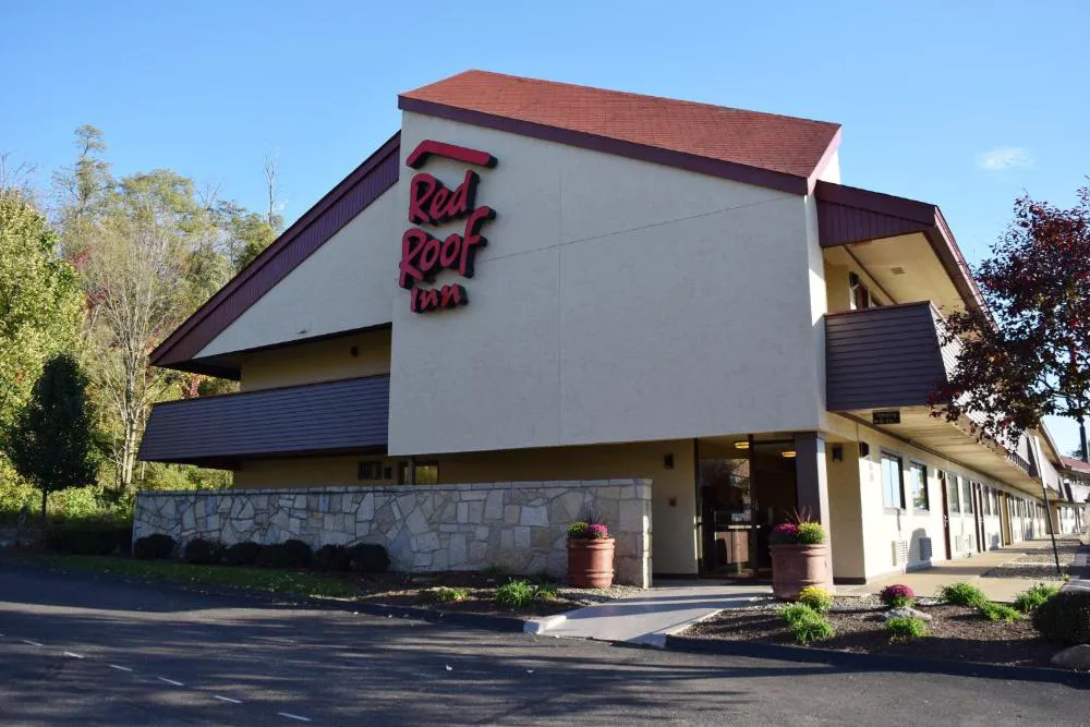 Red Roof Inn St Clairsville - Wheeling West hotel hero