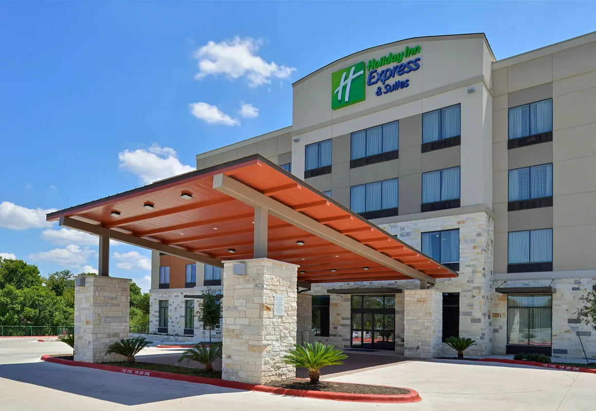Holiday Inn Express & Suites Austin South by IHG hotel hero