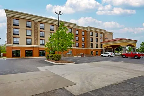 Comfort Suites Mt. Juliet - Nashville Area hotel detail image 1