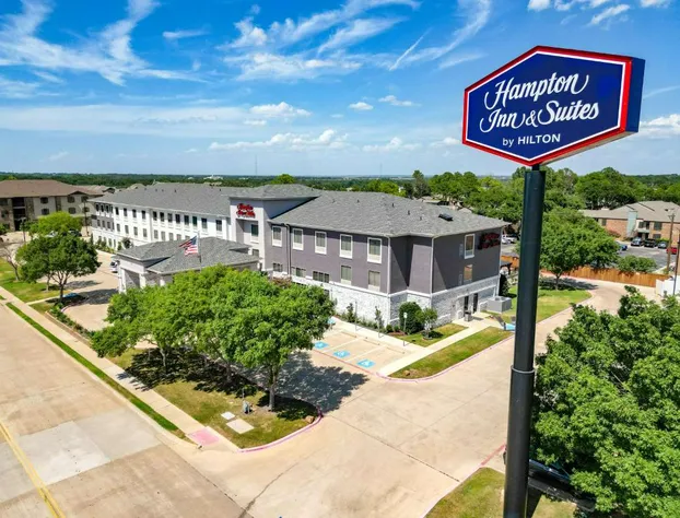 Hampton Inn & Suites Denton hotel detail image 2