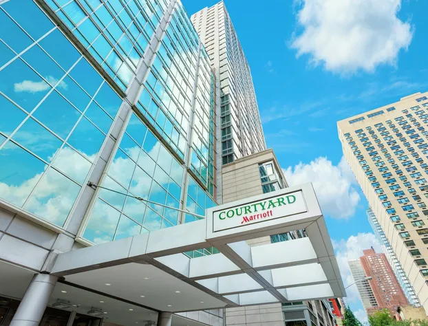 Courtyard New York Manhattan/Upper East Side hotel detail image 1