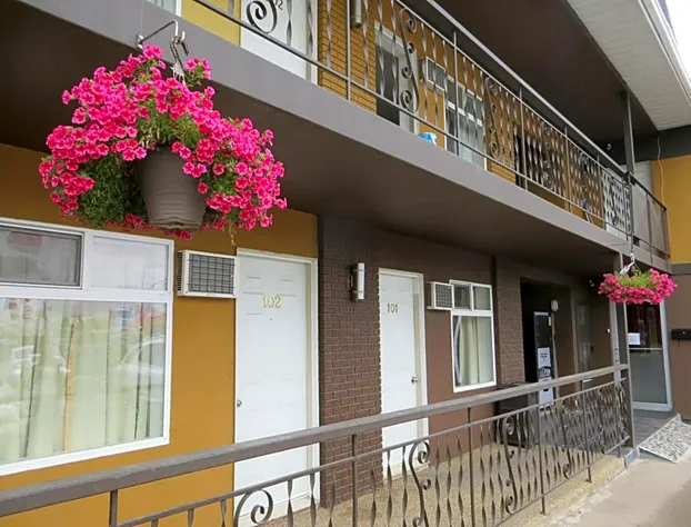 Nice Inn Edmonton hotel detail image 3