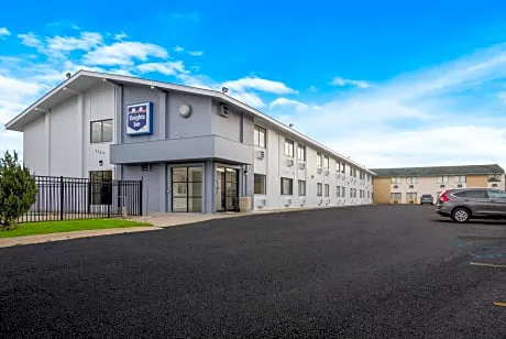 Knights Inn Grand Rapids hotel detail image 1