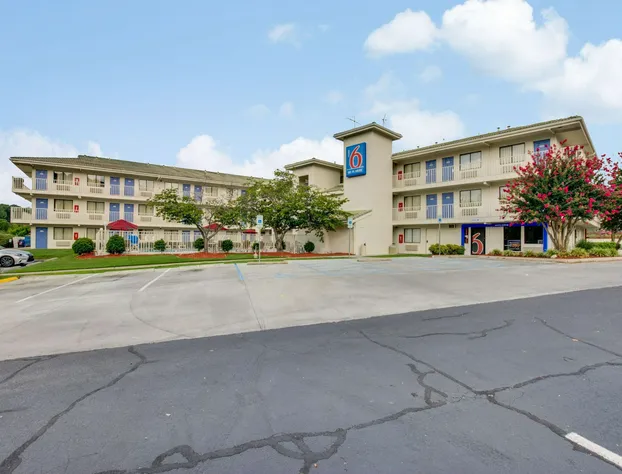 Motel 6 Columbia, SC - West hotel detail image 2