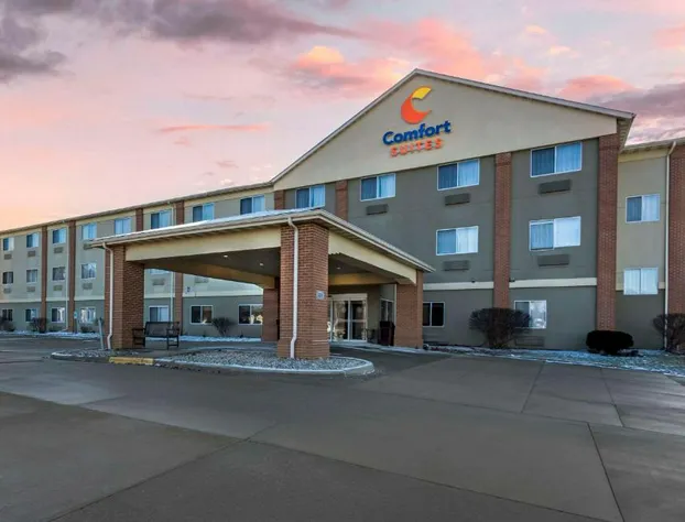 Comfort Suites Normal University area hotel detail image 1