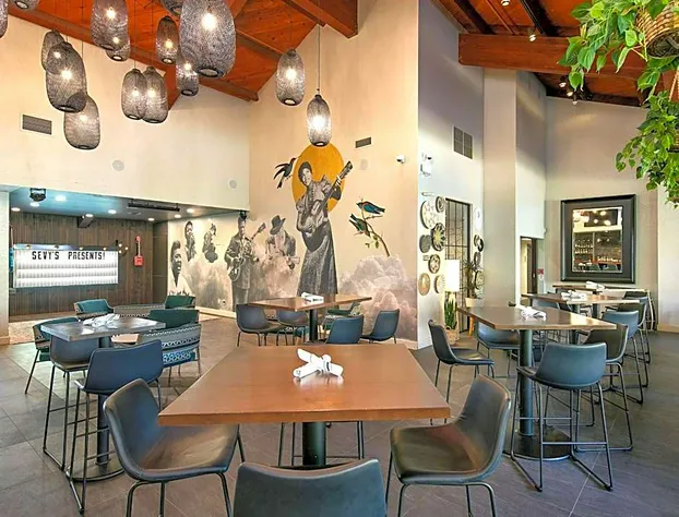 Seacliff Inn Aptos, Tapestry Collection by Hilton hotel detail image 3