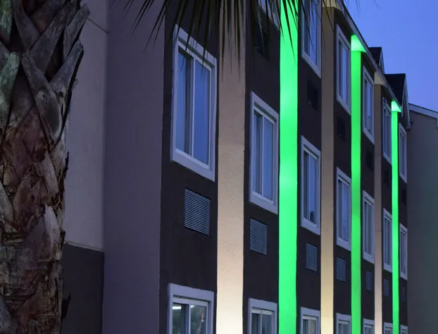 Quality Inn & Suites Myrtle Beach near Outlets hotel detail image 1