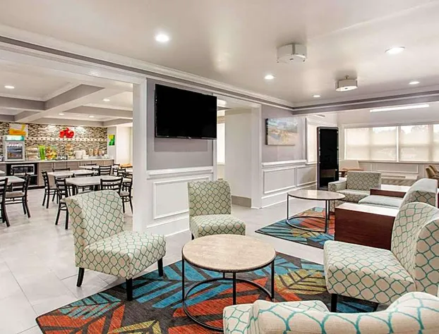 Quality Inn & Suites Myrtle Beach near Outlets hotel detail image 2