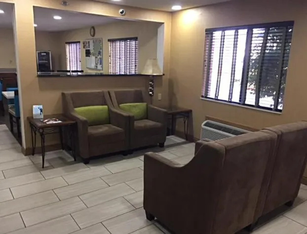 Baymont by Wyndham Louisville South I 65 hotel detail image 3