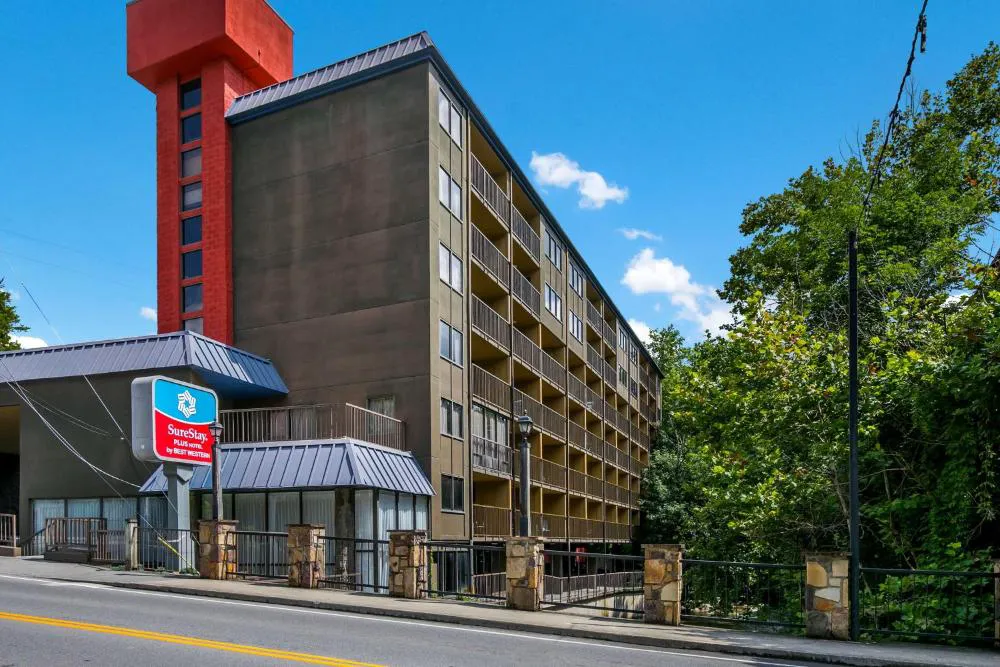 SureStay Plus Hotel by Best Western Gatlinburg hotel hero