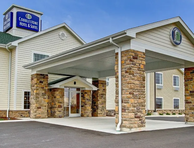 Cobblestone Hotel & Suites – Pulaski/Green Bay hotel detail image 4