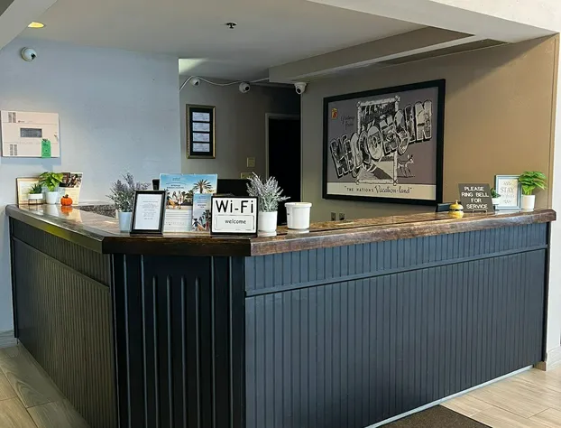 Super 8 by Wyndham Watertown WI hotel detail image 3