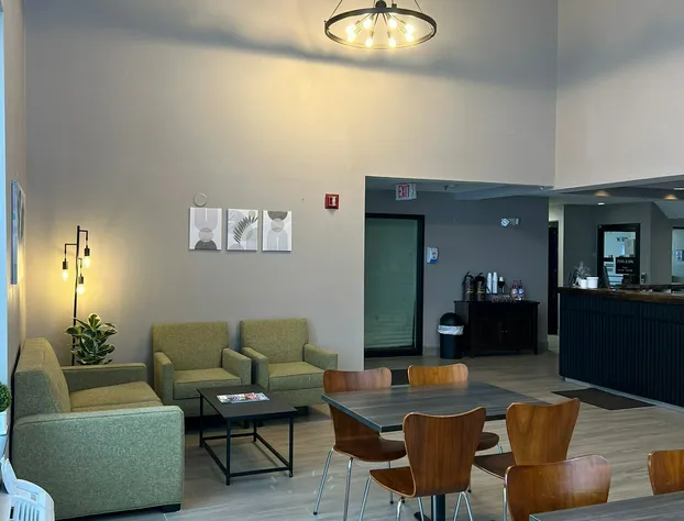 Super 8 by Wyndham Watertown WI hotel detail image 4