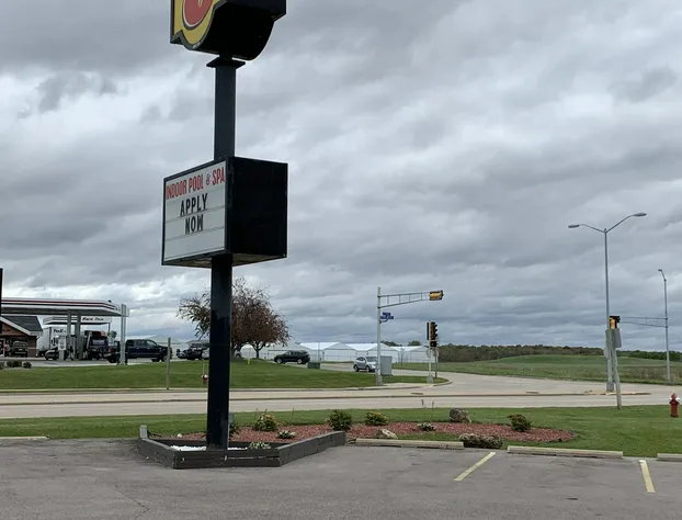 Super 8 by Wyndham Watertown WI hotel detail image 1