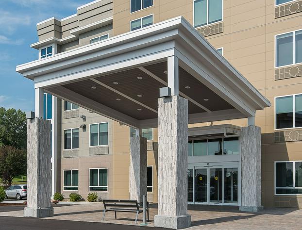 Holiday Inn Express & Suites Norwood-Boston Area by IHG hotel detail image 3