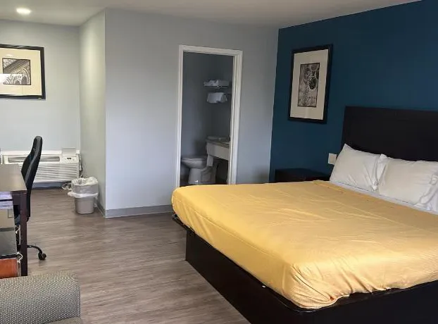 Americas Best Value Inn Albany East Greenbush hotel detail image 3