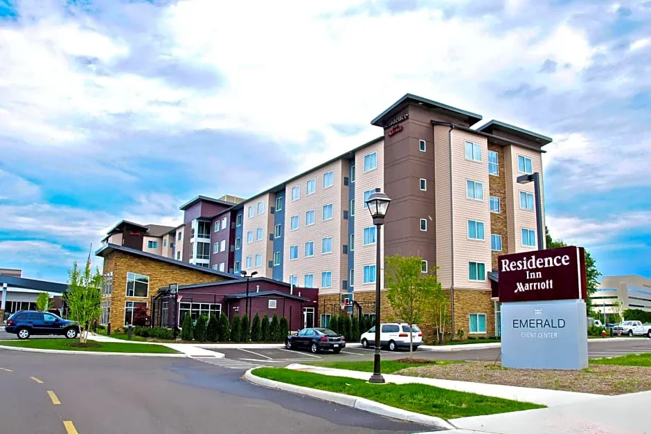 Residence Inn Cleveland Avon at The Emerald Event Center hotel hero