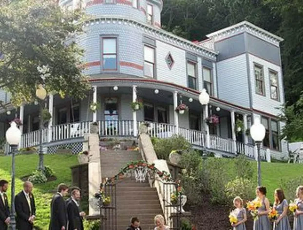 Mont Rest Inn hotel detail image 1