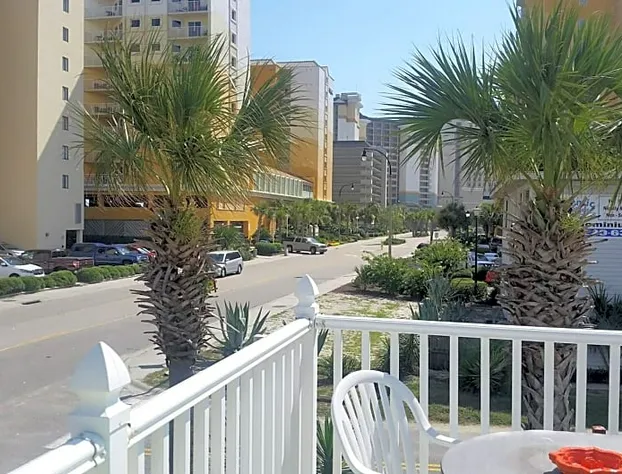 Edgewater Inn hotel detail image 3