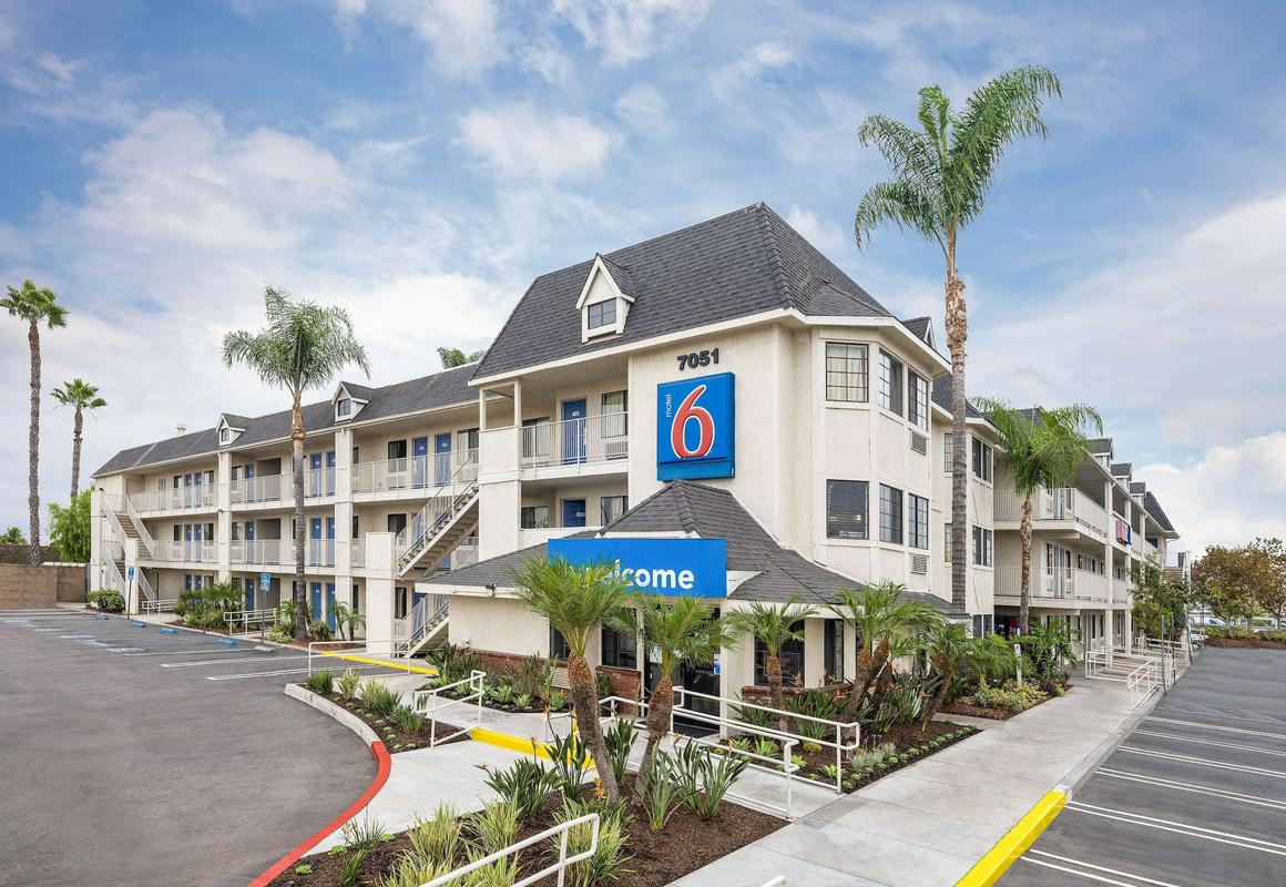 Motel 6 Buena Park, CA - Knotts Berry Farm - Disneyland hotel hero