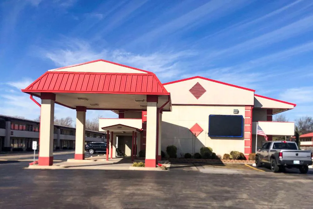 Econo Lodge Oklahoma City Northeast hotel hero