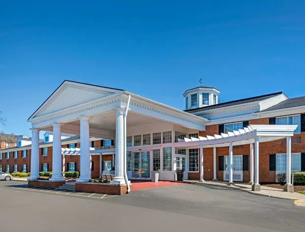 Clarion Hotel Conference Center - North hotel detail image 1