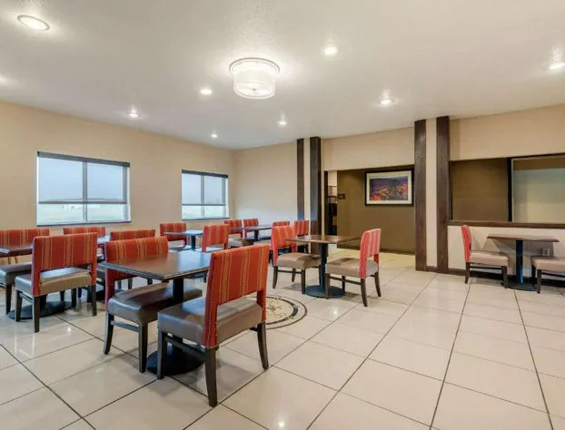 Comfort Inn Warren I-69 hotel detail image 3