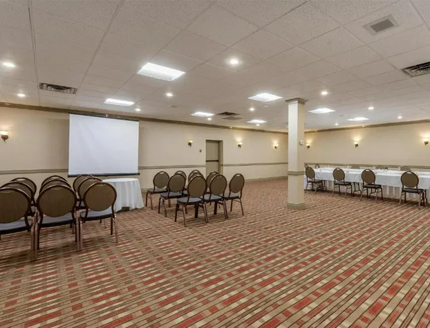 Best Western Parkway Inn & Conference Centre hotel detail image 2