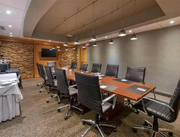 Best Western Parkway Inn & Conference Centre hotel detail image 4