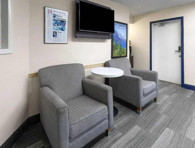 Travelodge by Wyndham Madison Heights MI hotel detail image 3