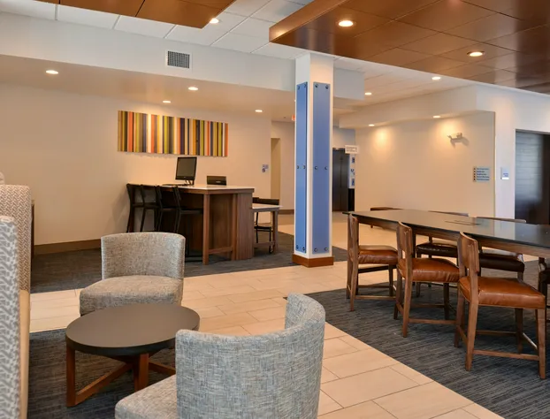 Holiday Inn Express & Suites Farmington Hills - Detroit by IHG hotel detail image 1
